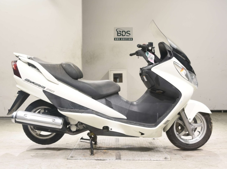 Мотоцикл Suzuki SKYWAVE 250S