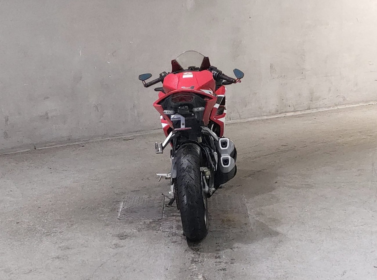 Мотоцикл Honda CBR250RR с пробегом 3437 km