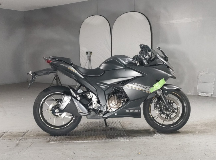 Мотоцикл Suzuki GIXXER SF250 с пробегом 7670 km