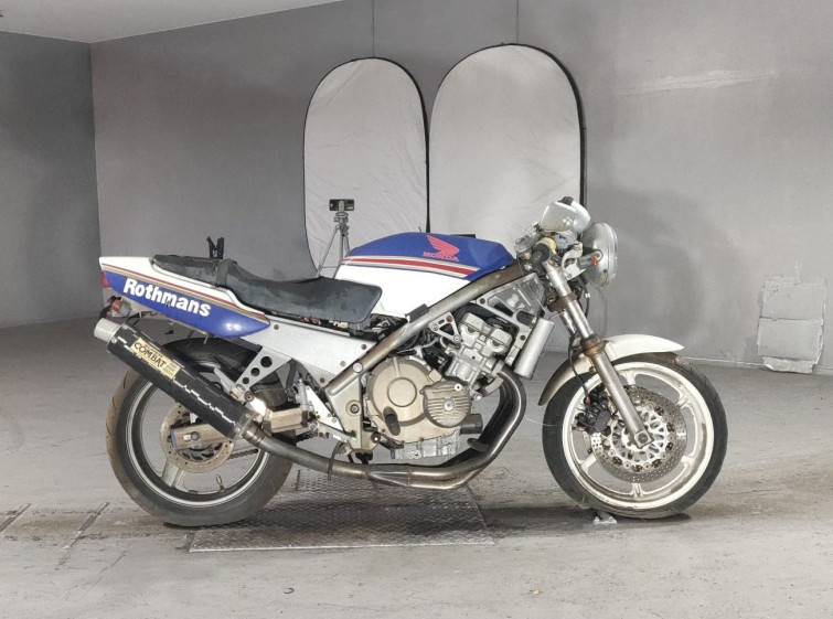 Мотоцикл Honda CB-1 с пробегом 28740 km