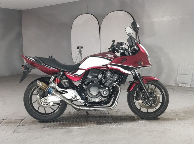 Мотоцикл Honda CB400 SUPER BOL D’OR с пробегом 39984 km