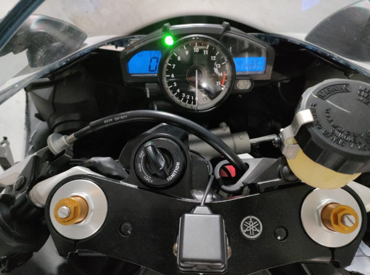 Мотоцикл Yamaha YZF-R1 з пробігом 14939 km