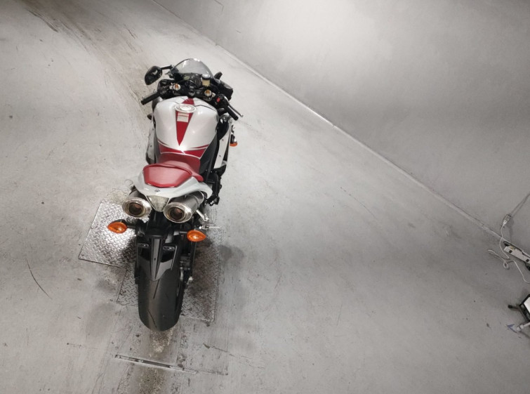 Мотоцикл Yamaha YZF-R1 з пробігом 14939 km