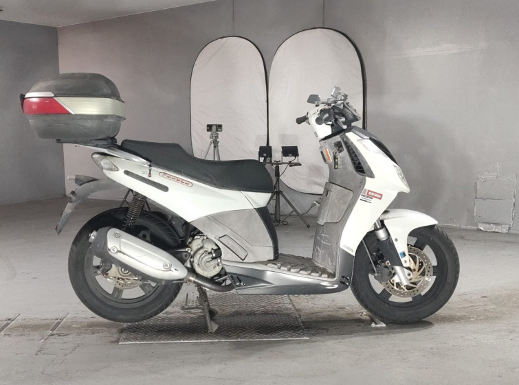 Мотоцикл Derbi LAMBRA 250I с пробегом 7591 km