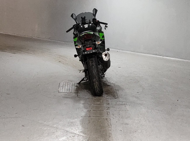 Мотоцикл Kawasaki NINJA250 с пробегом 11030 km