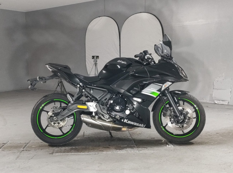 Мотоцикл Kawasaki NINJA650 с пробегом 27329 km