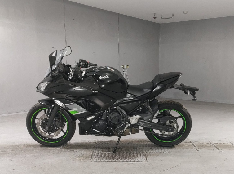 Мотоцикл Kawasaki NINJA650 с пробегом 27329 km