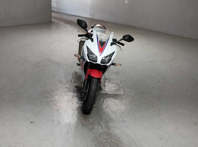Мотоцикл Honda CBR250R з пробігом 24011 km
