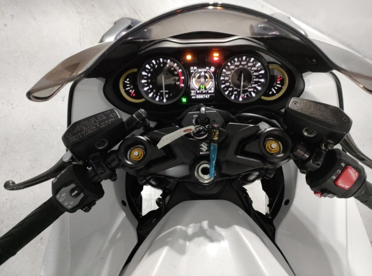 Мотоцикл Suzuki GSX1300R HAYABUSA з пробігом 8748 km