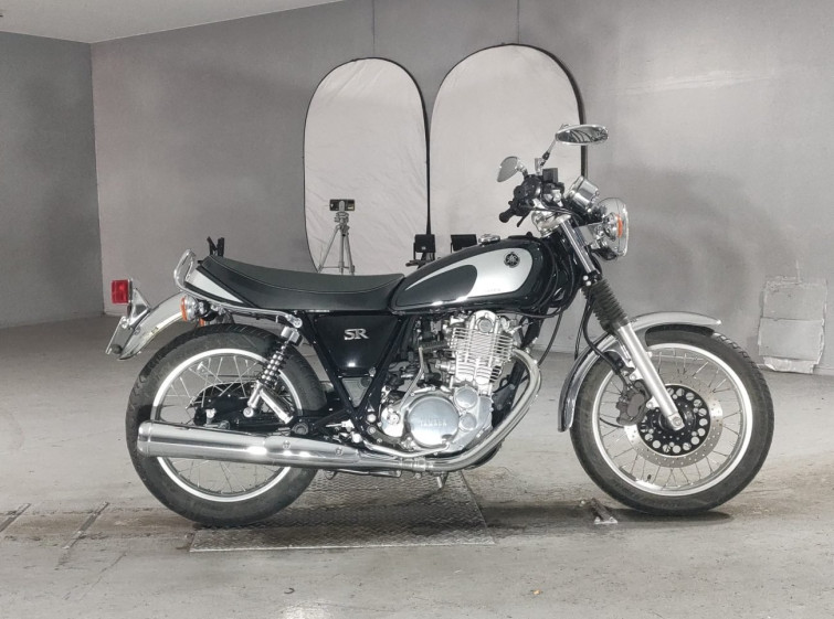 Мотоцикл Yamaha SR400 з пробігом 1817 km