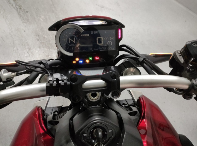 Мотоцикл Honda CB1000R с пробегом 13101 km