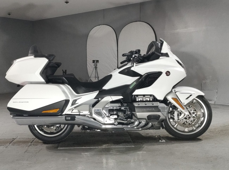 Мотоцикл Honda GL1800 TOUR D с пробегом 25992 km