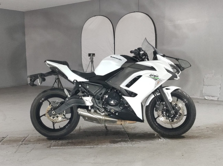 Мотоцикл Kawasaki NINJA650 с пробегом 11083 km