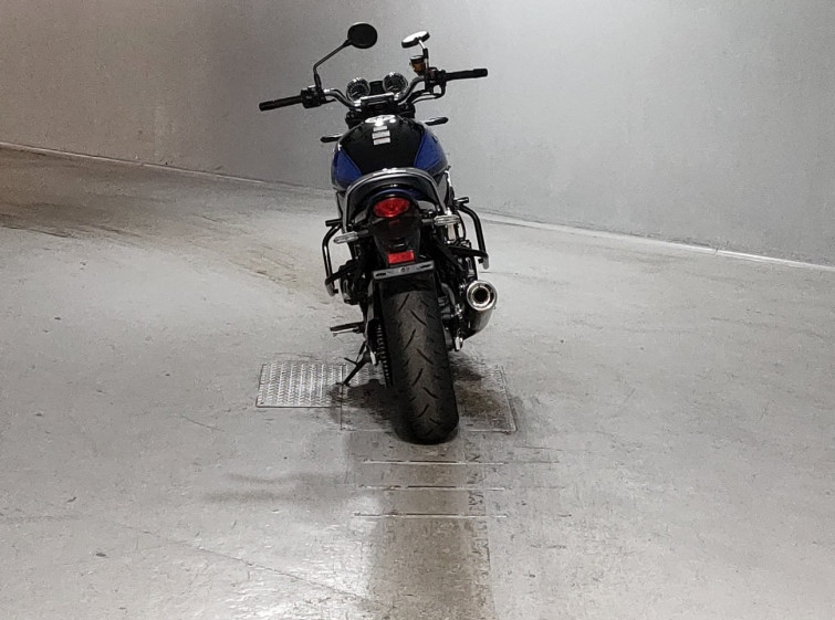 Мотоцикл Kawasaki Z900RS с пробегом 2537 km