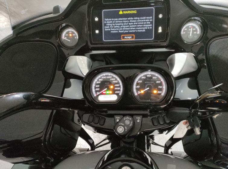 Мотоцикл HD ROAD GLIDE FLTRK1870 с пробегом 1 km