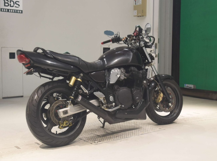 Мотоцикл Suzuki GSX400 INAZUMA