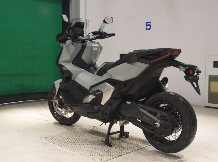 Мотоцикл Honda X-ADV750-2 з пробігом 10272 km