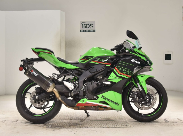 Мотоцикл Kawasaki NINJA400 с пробегом 4721 km