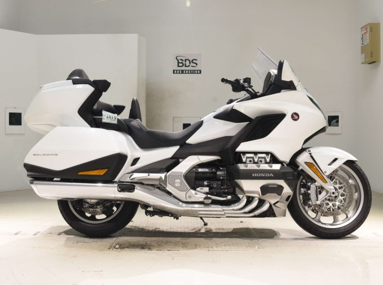 Мотоцикл Honda GL1800 TOUR D с пробегом 5342 km