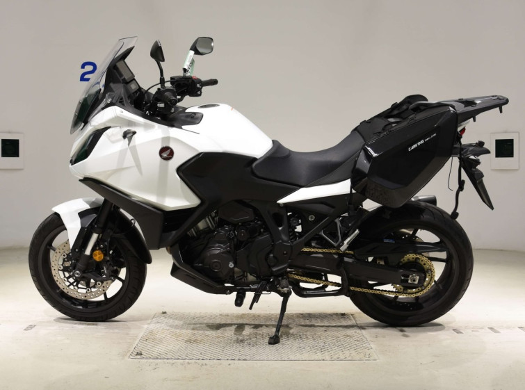 Мотоцикл Honda NT1100 з пробігом 32887 km