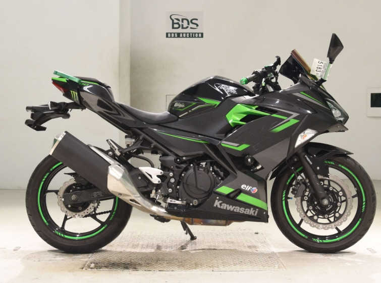 Мотоцикл Kawasaki NINJA400 з пробігом 6590 km