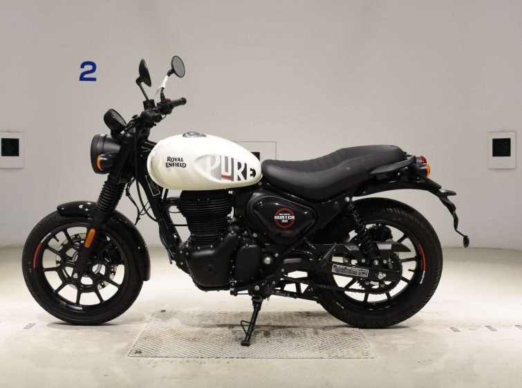 Мотоцикл Royal Enfield HUNTER350 з пробігом 3946 km