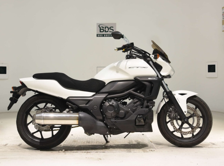 Мотоцикл Honda CTX700N с пробегом 23588 km