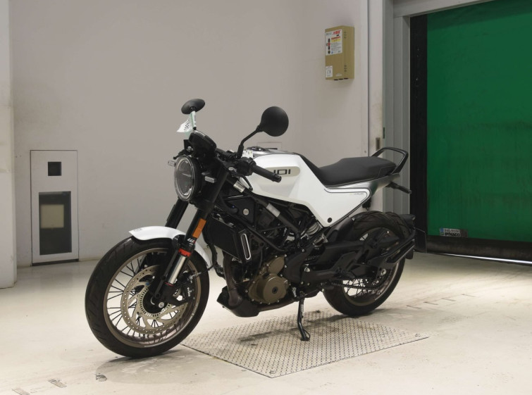 Мотоцикл Husqvarna SVARTPILEN 401 з пробігом 374 km