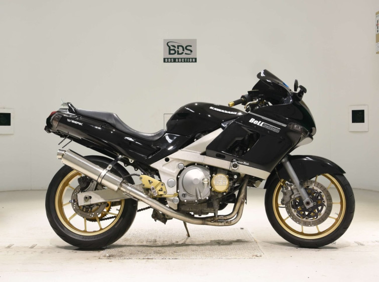 Мотоцикл Kawasaki ZZ-R400 з пробігом 31326 km