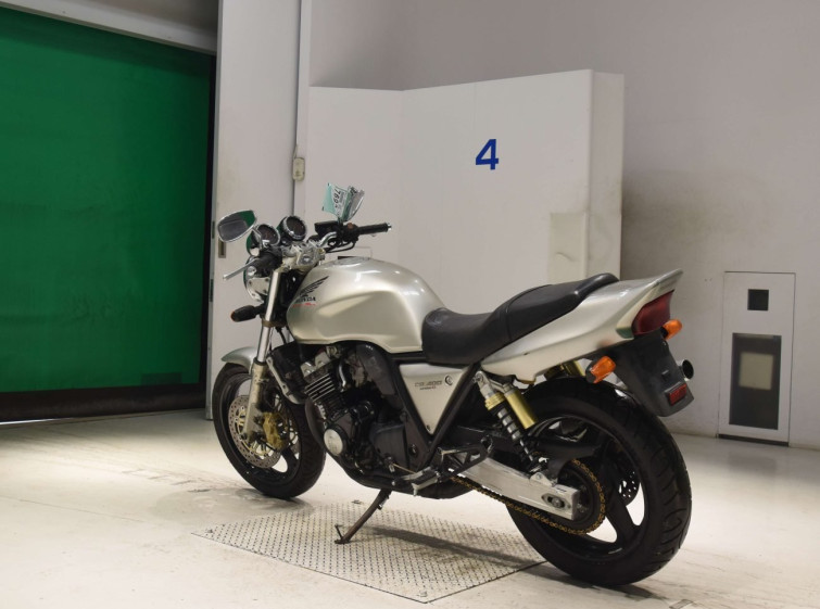 Мотоцикл Honda CB400SFS с пробегом 50777 km