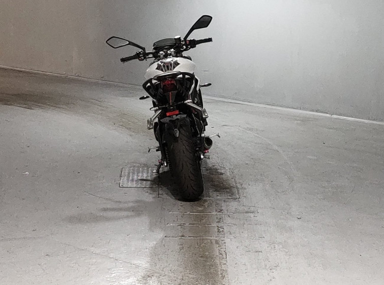 Мотоцикл Triumph STREET TRIPLE R з пробігом 6379 km