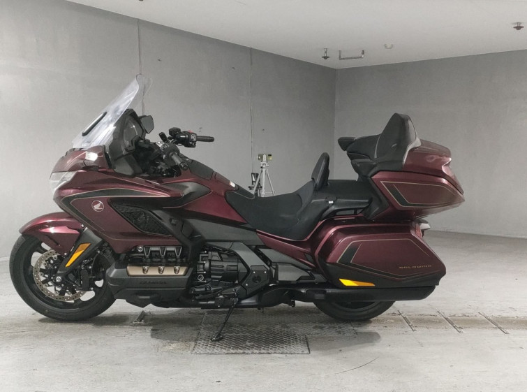 Мотоцикл Honda GL1800 TOUR D с пробегом 1121 km