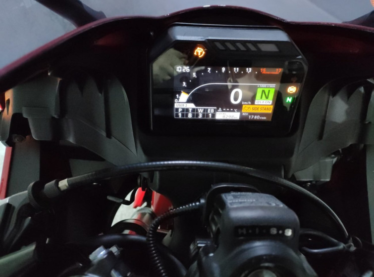 Мотоцикл Honda CBR600RR с пробегом 8298 km