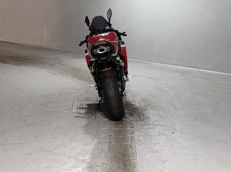 Мотоцикл Honda CBR600RR с пробегом 8298 km