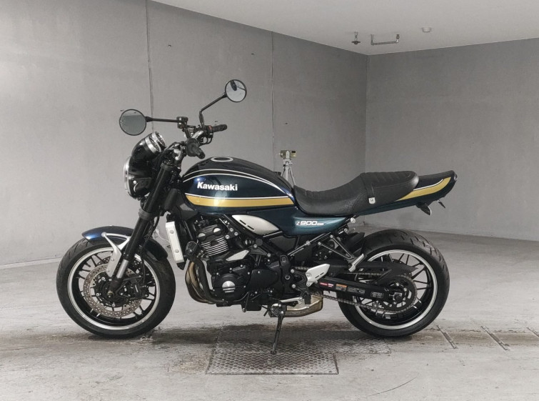 Мотоцикл Kawasaki Z900RS з пробігом 1122 km
