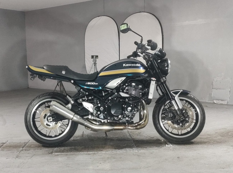 Мотоцикл Kawasaki Z900RS з пробігом 1122 km