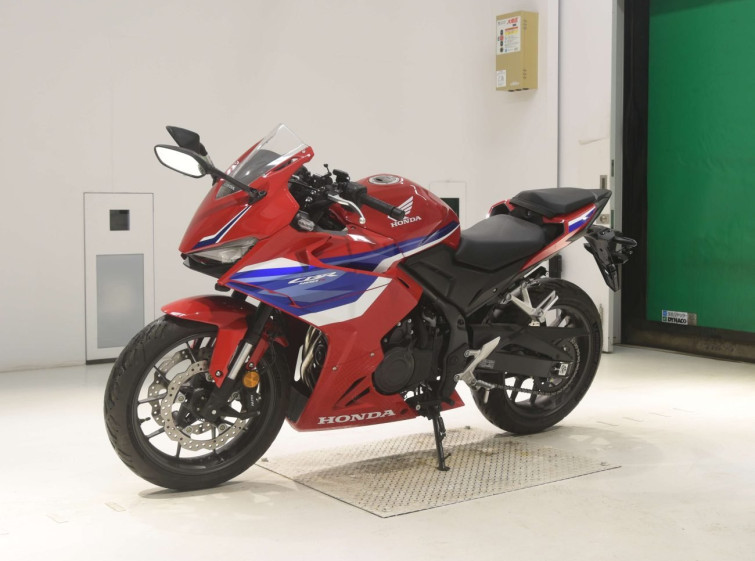 Мотоцикл Honda CBR400R з пробігом 1562 km
