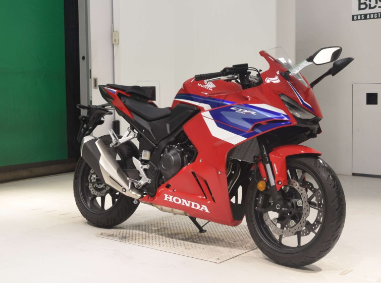 Мотоцикл Honda CBR400R з пробігом 1562 km