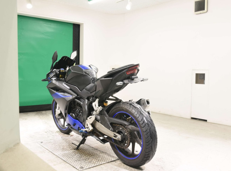 Мотоцикл Honda CBR250RR