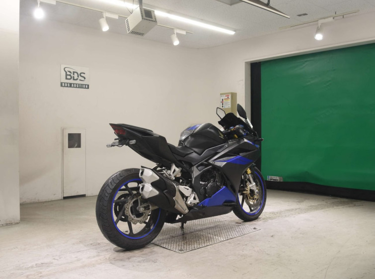 Мотоцикл Honda CBR250RR