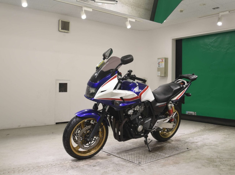 Мотоцикл Honda CB400SFV BOLDOR