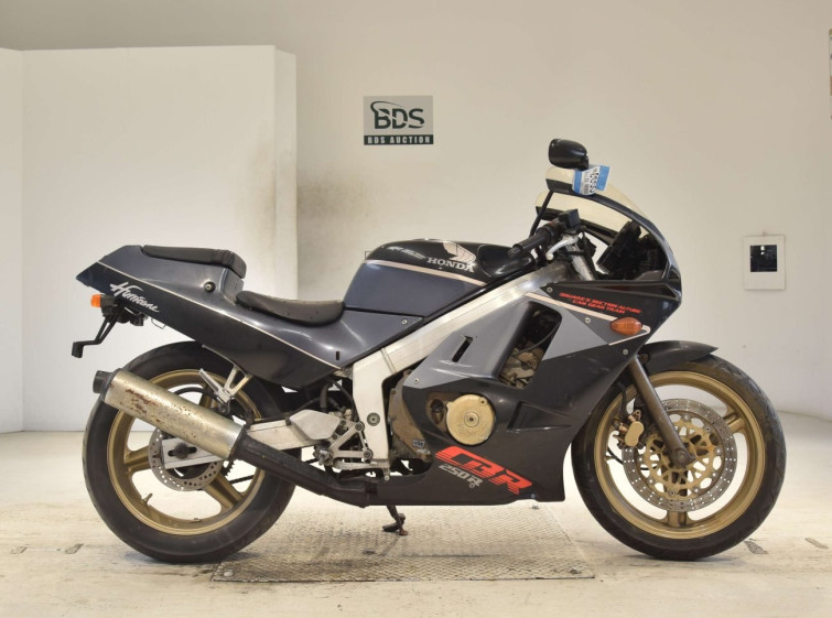 Мотоцикл Honda CBR250R с пробегом 24323 km