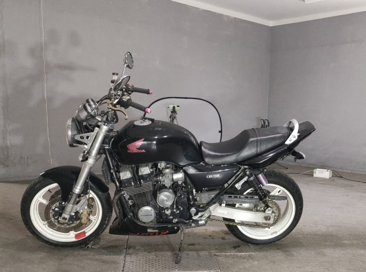 Мотоцикл Honda CBX750F з пробігом 26148 km