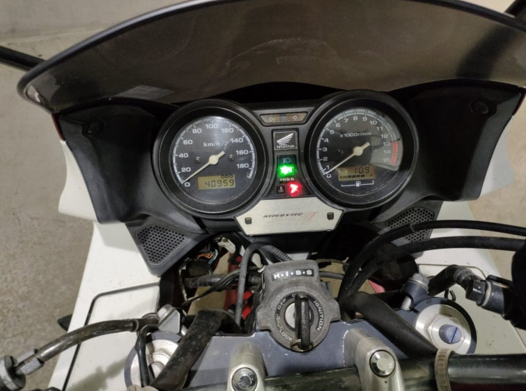 Мотоцикл Honda CB400 SUPER BOL D’OR с пробегом 40959 km