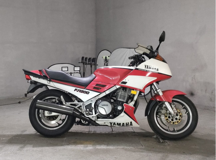 Мотоцикл Yamaha FJ1200 з пробігом 20207 m