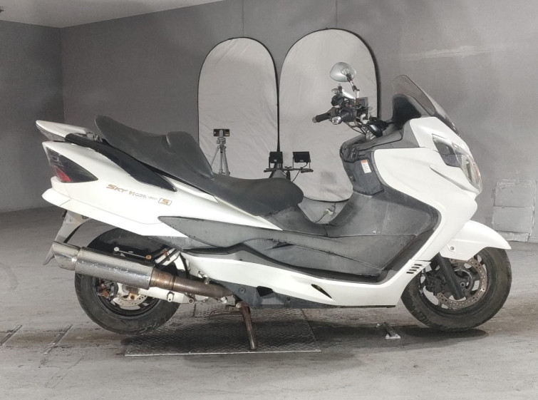 Мотоцикл Suzuki SKYWAVE 250S з пробігом 24250 km