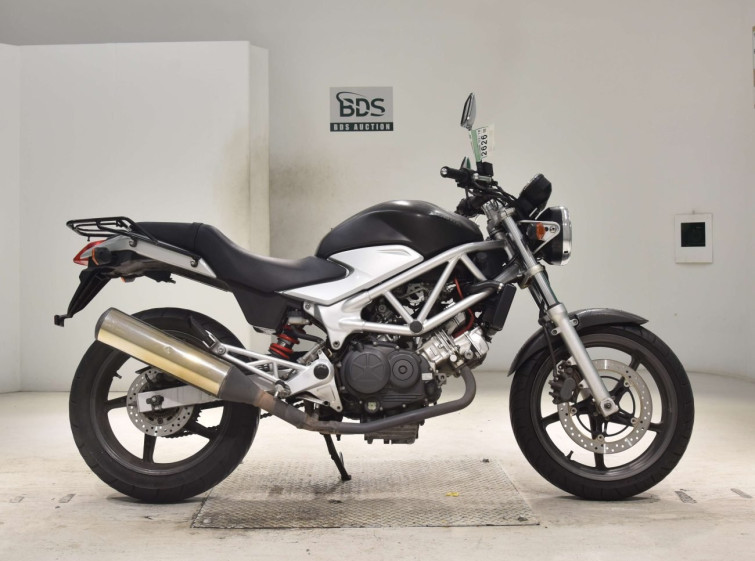 Мотоцикл Honda VTR250 з пробігом 107912 km