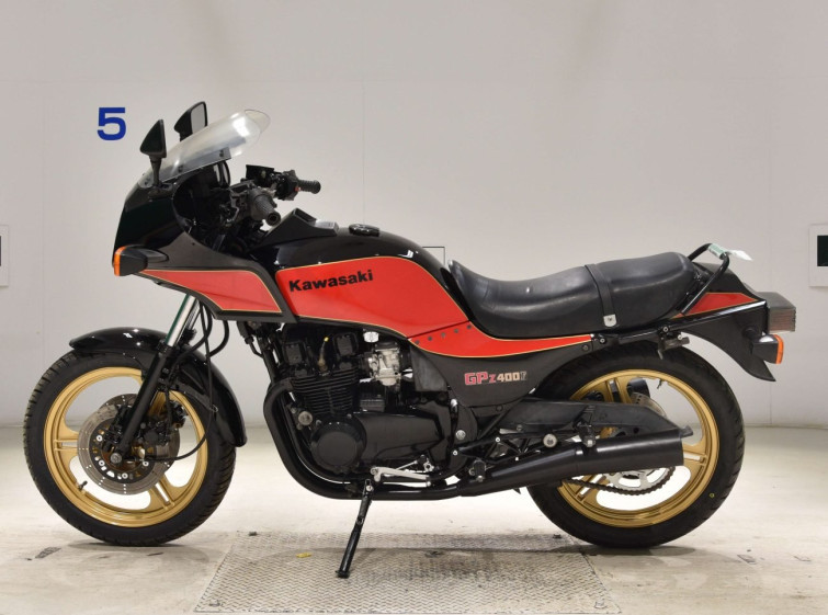 Мотоцикл Kawasaki GPZ400 з пробігом 30044 km