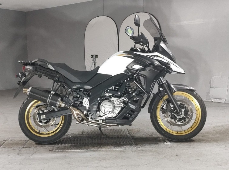 Мотоцикл Suzuki V-STROM DL650XT з пробігом 12874 km