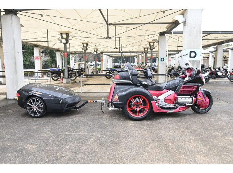 Мотоцикл Honda GL1800 TRIKE с пробегом 30918 m